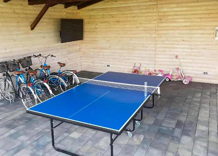 Semesterbostad Beautiful In Przewloka *